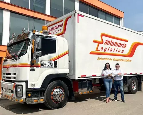 Camion para servicio de transporte consolidado en SantaMaria trasteos